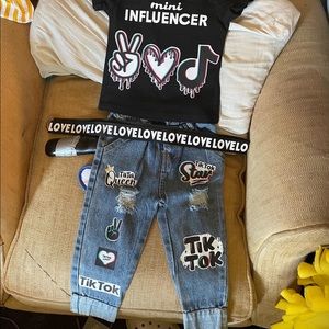Custom tik tok mini influencer outfit